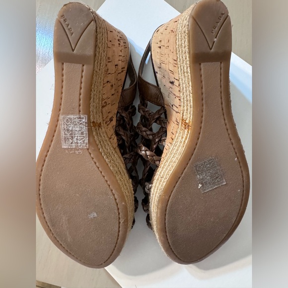 NWOT Prada wedge shoes with distressed leather braided design - Picture 12 of 12